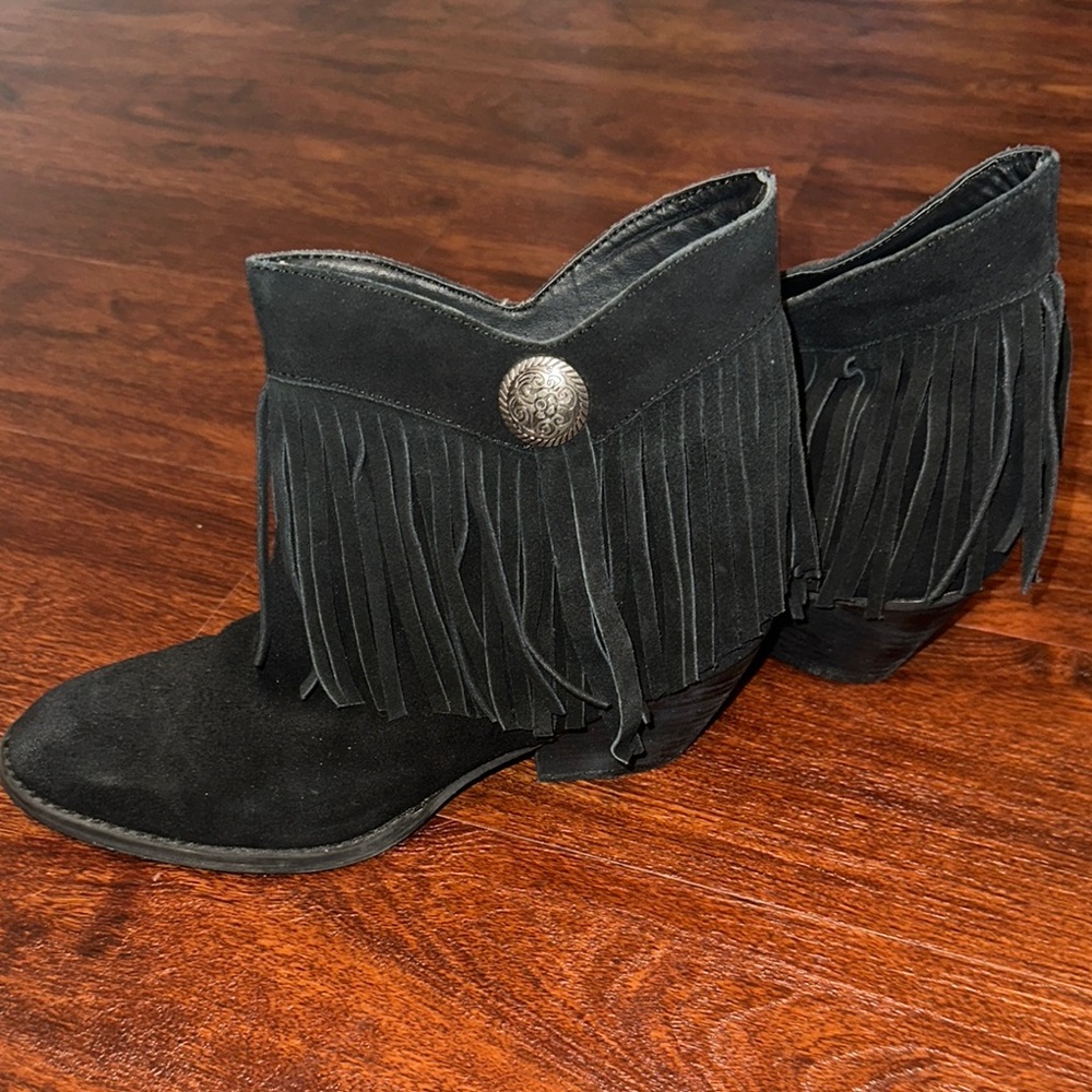 Sbicca Leather, Black Fringe Ankle Boots, size 8.5, EUC